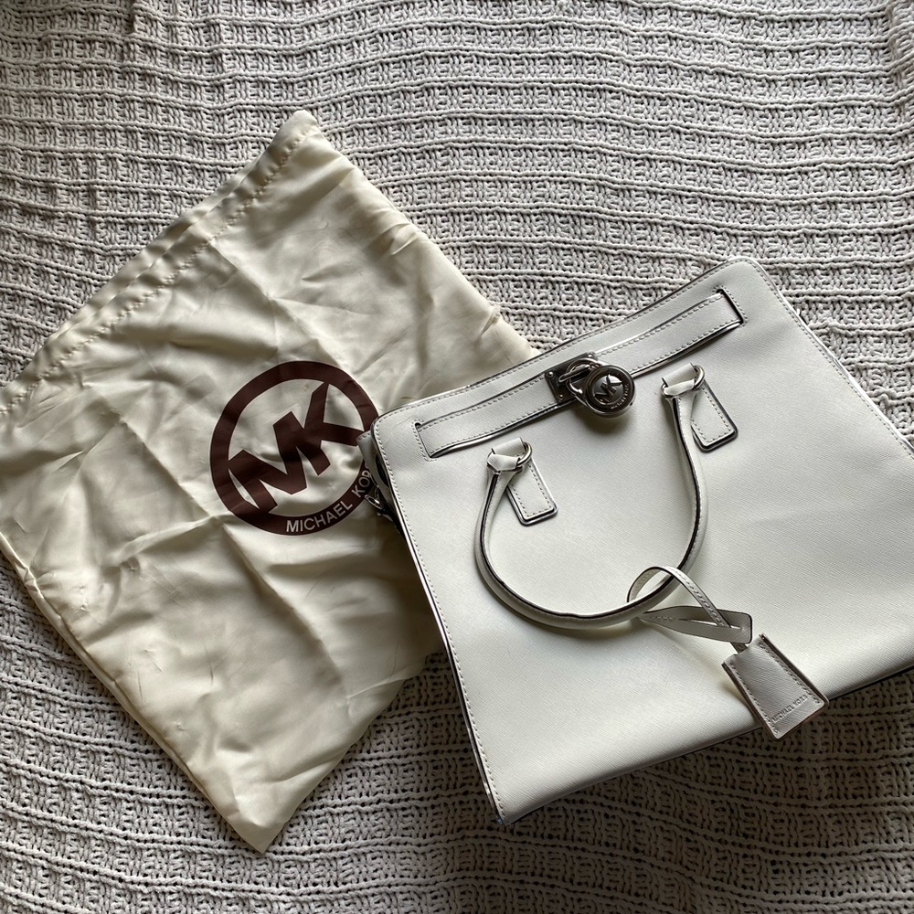 White Michael Kors Medium/ Large Tote Bag